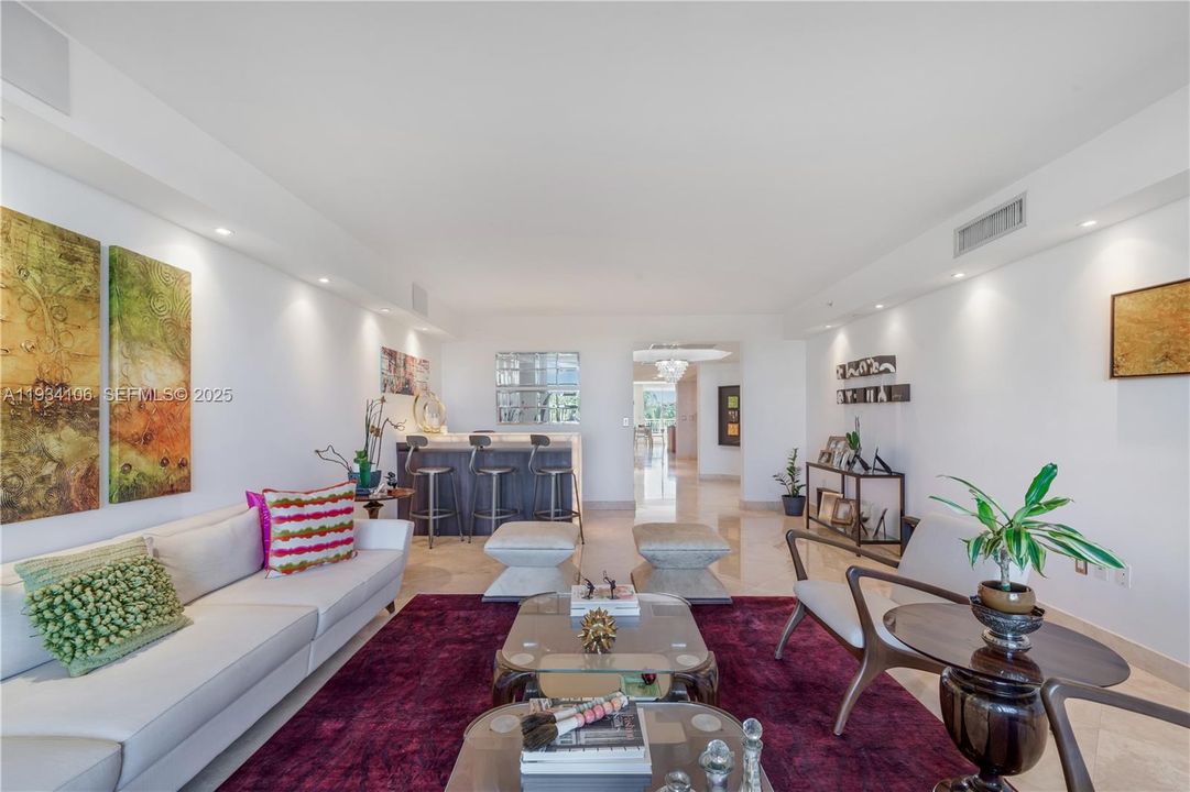 For Rent: $15,977 (3 beds, 4 baths, 3112 Square Feet)