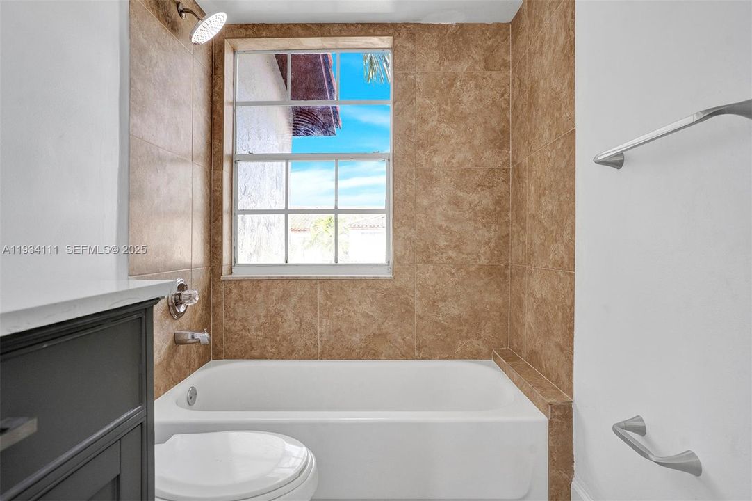 For Rent: $3,000 (2 beds, 2 baths, 1144 Square Feet)