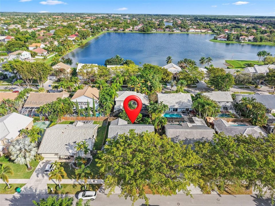 For Rent: $3,200 (3 beds, 2 baths, 1690 Square Feet)