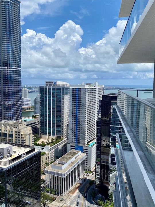 For Rent: $3,900 (2 beds, 2 baths, 868 Square Feet)