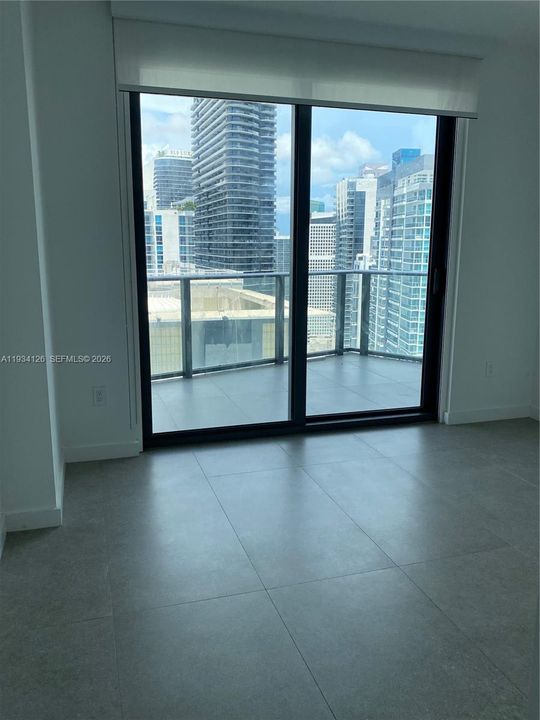 For Rent: $3,900 (2 beds, 2 baths, 868 Square Feet)