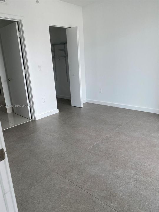 For Rent: $3,900 (2 beds, 2 baths, 868 Square Feet)