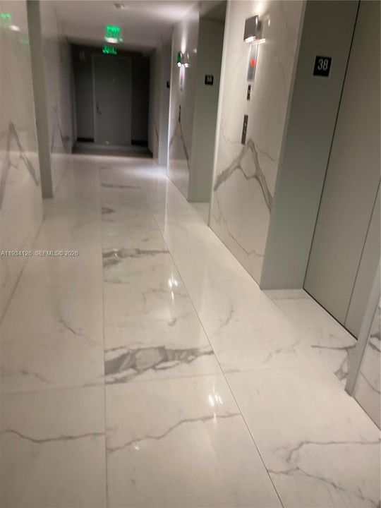 For Rent: $3,900 (2 beds, 2 baths, 868 Square Feet)