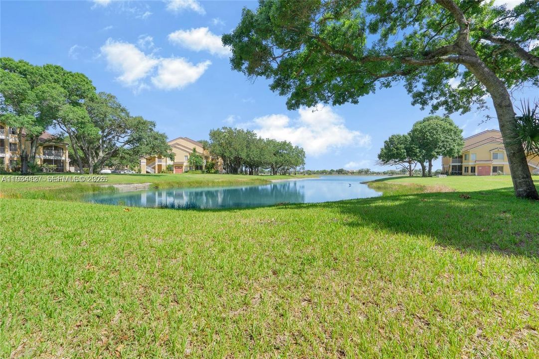 待售: $220,000 (2 贝兹, 2 浴室, 1241 平方英尺)