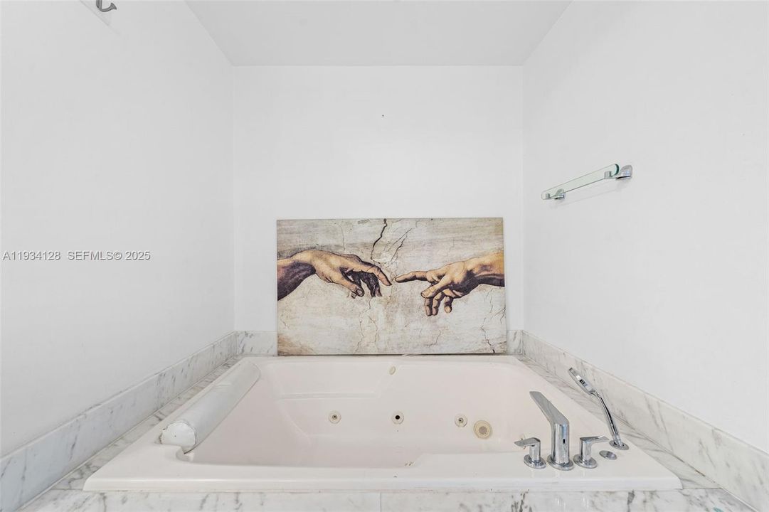 В аренду: $7,000 (3 спален, 3 ванн, 2370 Квадратных фут)