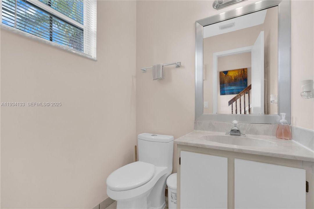 For Sale: $499,000 (3 beds, 2 baths, 1456 Square Feet)