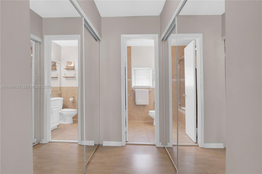 For Sale: $499,000 (3 beds, 2 baths, 1456 Square Feet)