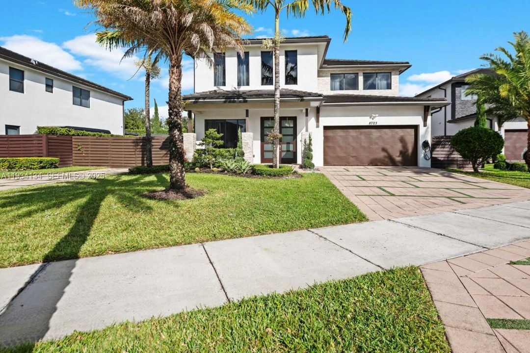 En Venta: $1,199,000 (4 camas, 3 baños, 2847 Pies cuadrados)