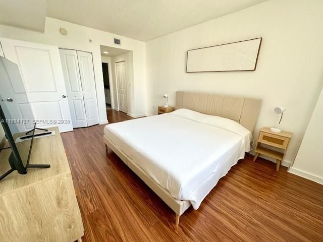 出租: $4,100 (3 贝兹, 2 浴室, 1146 平方英尺)