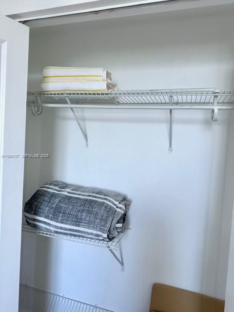 出租: $4,100 (3 贝兹, 2 浴室, 1146 平方英尺)