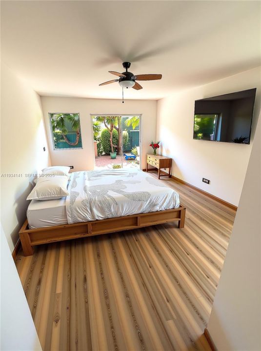 For Sale: $270,000 (2 beds, 2 baths, 1192 Square Feet)