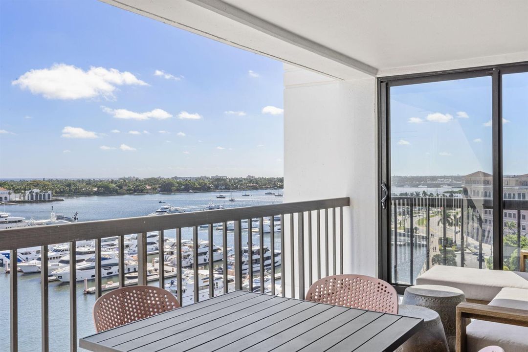 Balcony/View