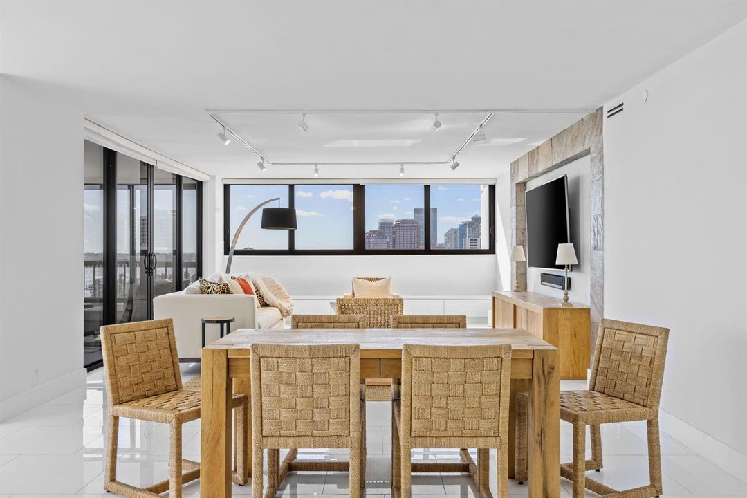 Dining/Living