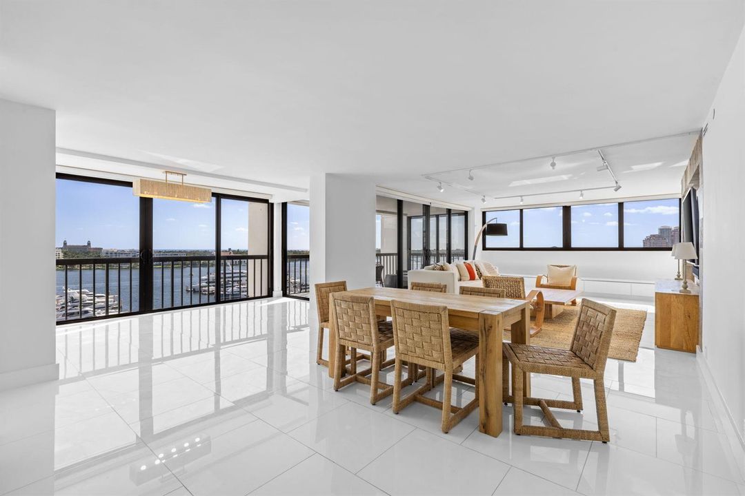 Dining/View