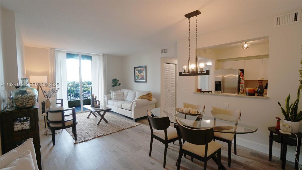 For Rent: $2,600 (2 beds, 2 baths, 942 Square Feet)