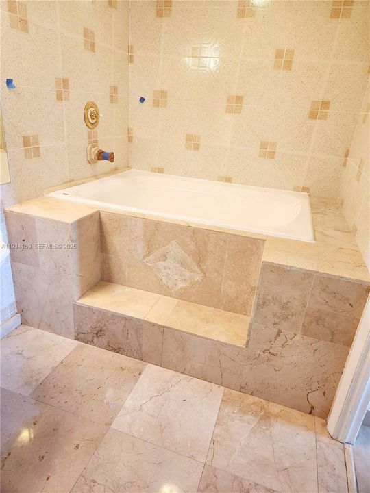 En Renta: $3,250 (2 camas, 2 baños, 1525 Pies cuadrados)