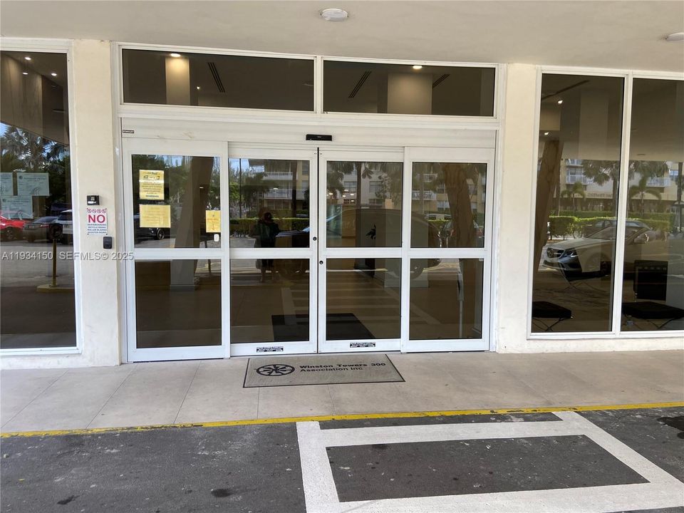 En Renta: $3,250 (2 camas, 2 baños, 1525 Pies cuadrados)