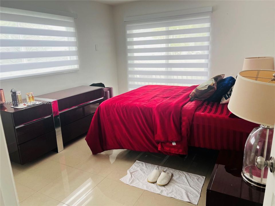 For Rent: $2,900 (1 beds, 1 baths, 630 Square Feet)