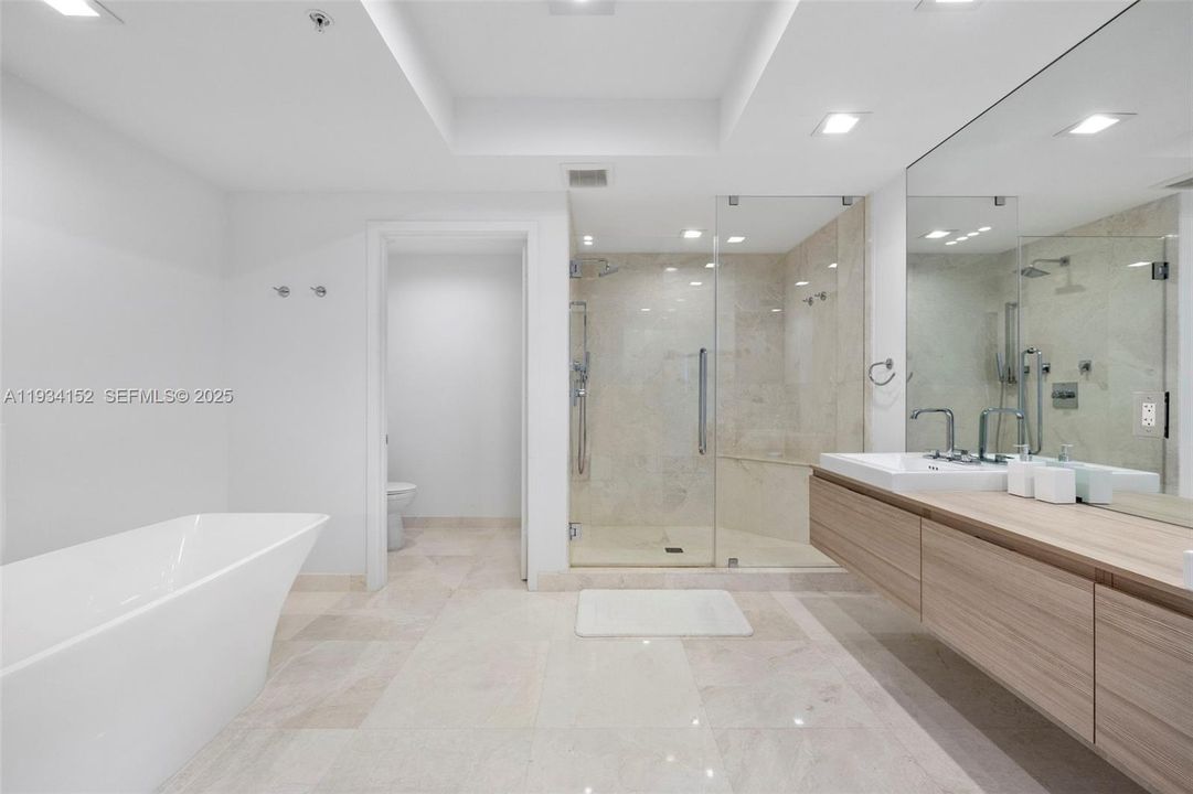 На продажу: $2,200,000 (3 спален, 3 ванн, 2386 Квадратных фут)