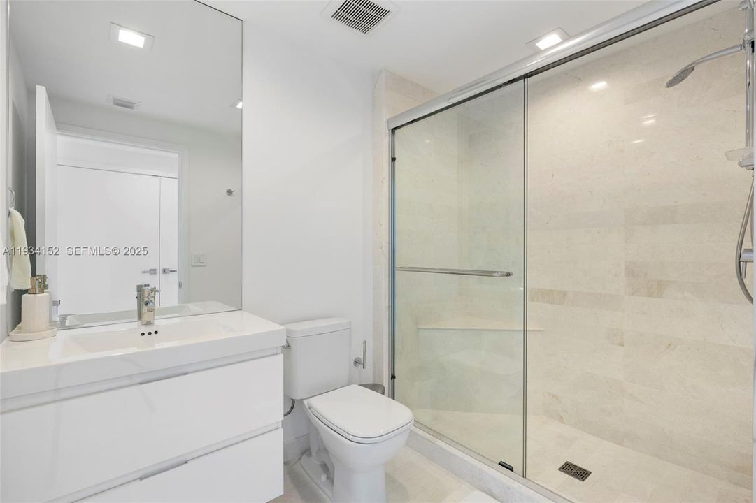 На продажу: $2,200,000 (3 спален, 3 ванн, 2386 Квадратных фут)