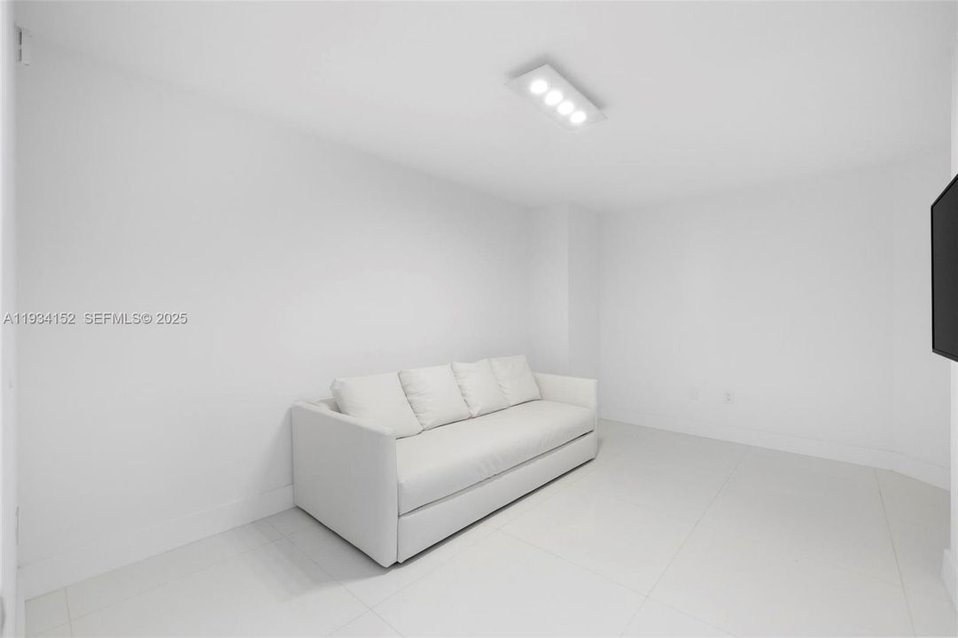 На продажу: $2,200,000 (3 спален, 3 ванн, 2386 Квадратных фут)