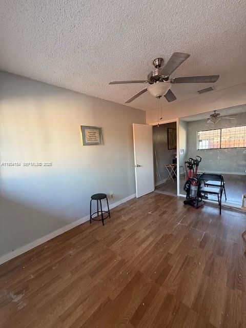 待售: $449,000 (2 贝兹, 2 浴室, 1225 平方英尺)