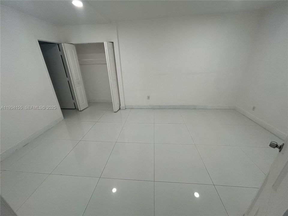 出租: $2,250 (2 贝兹, 2 浴室, 0 平方英尺)