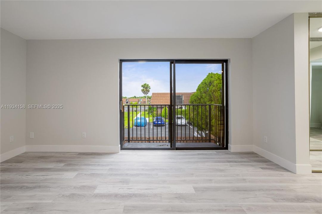 For Sale: $475,000 (3 beds, 2 baths, 1654 Square Feet)