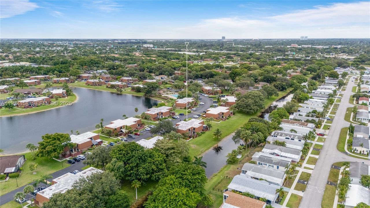 For Sale: $475,000 (3 beds, 2 baths, 1654 Square Feet)