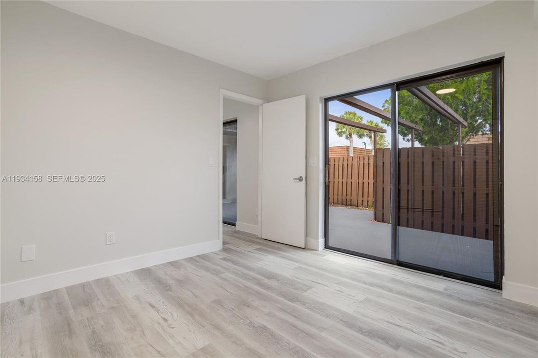 For Sale: $475,000 (3 beds, 2 baths, 1654 Square Feet)