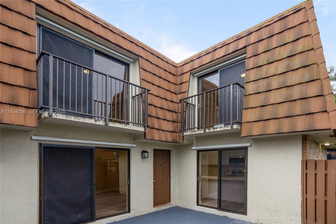 For Sale: $475,000 (3 beds, 2 baths, 1654 Square Feet)