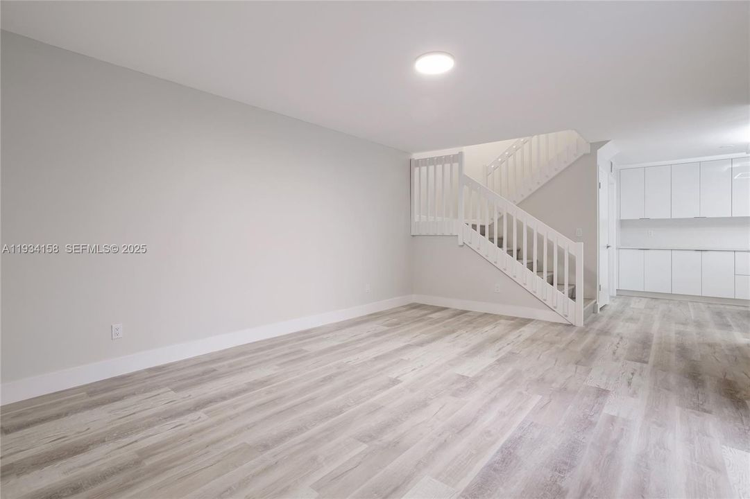 For Sale: $475,000 (3 beds, 2 baths, 1654 Square Feet)