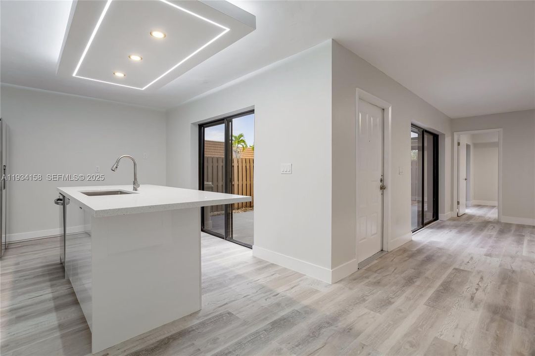 For Sale: $475,000 (3 beds, 2 baths, 1654 Square Feet)