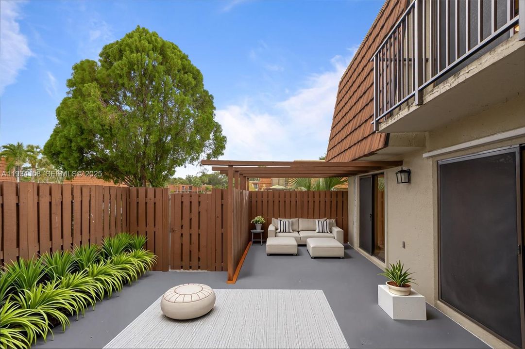 For Sale: $475,000 (3 beds, 2 baths, 1654 Square Feet)