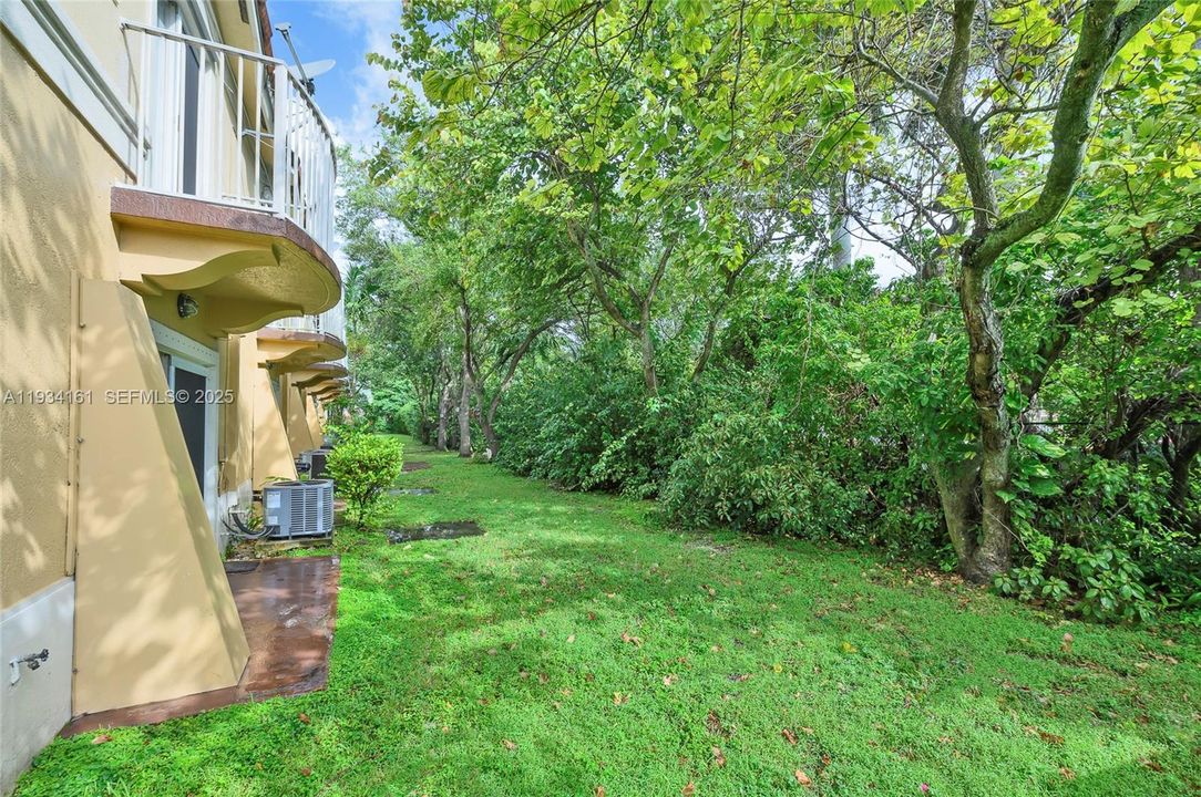 For Rent: $3,075 (3 beds, 2 baths, 1470 Square Feet)