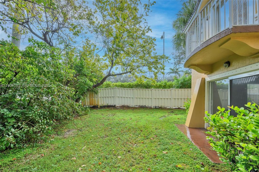 For Rent: $3,075 (3 beds, 2 baths, 1470 Square Feet)