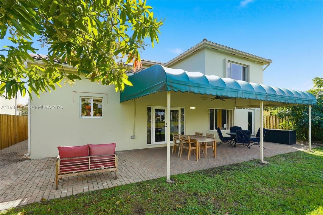 For Sale: $595,000 (4 beds, 3 baths, 2792 Square Feet)