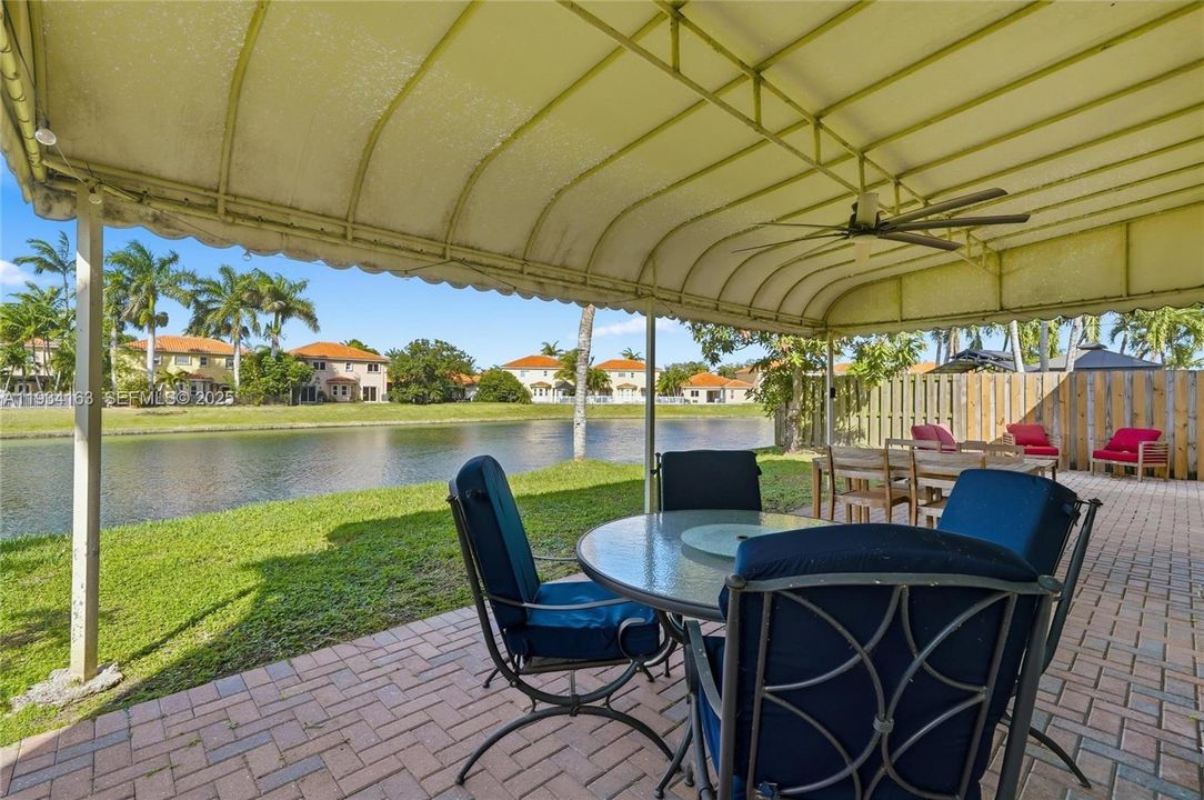 For Sale: $595,000 (4 beds, 3 baths, 2792 Square Feet)