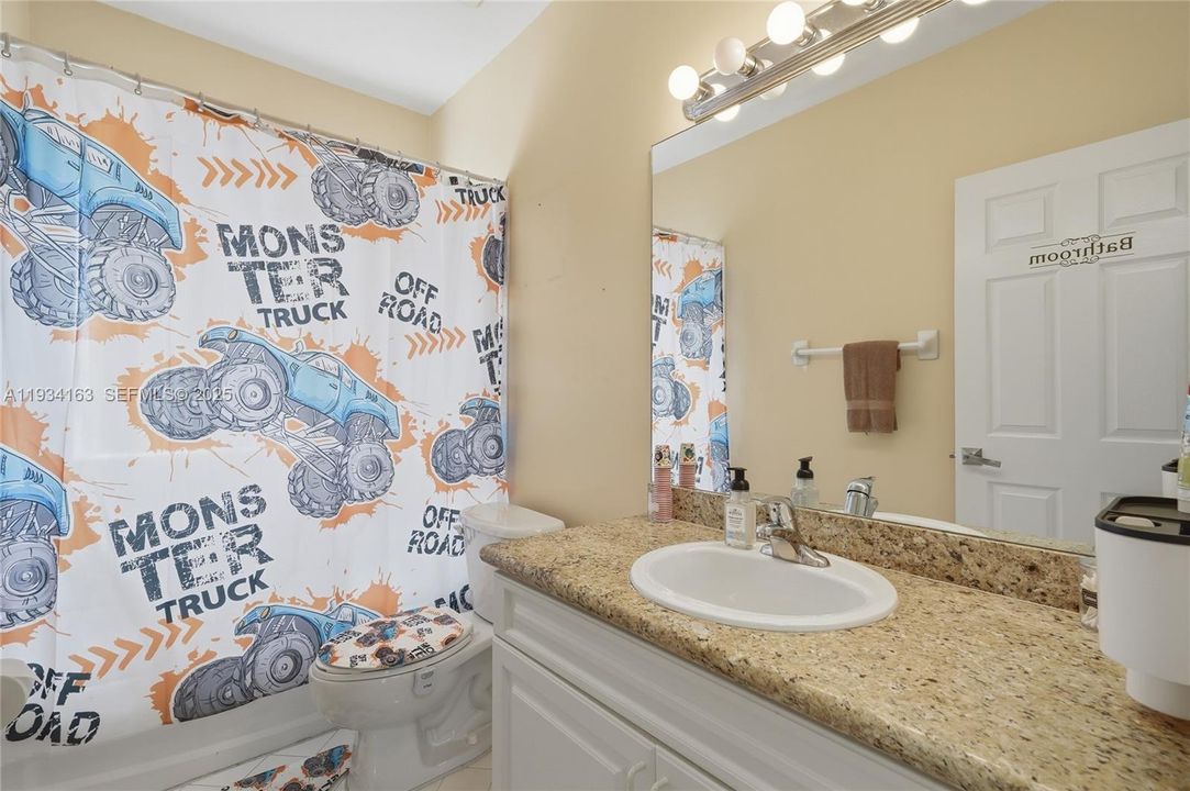 For Sale: $595,000 (4 beds, 3 baths, 2792 Square Feet)