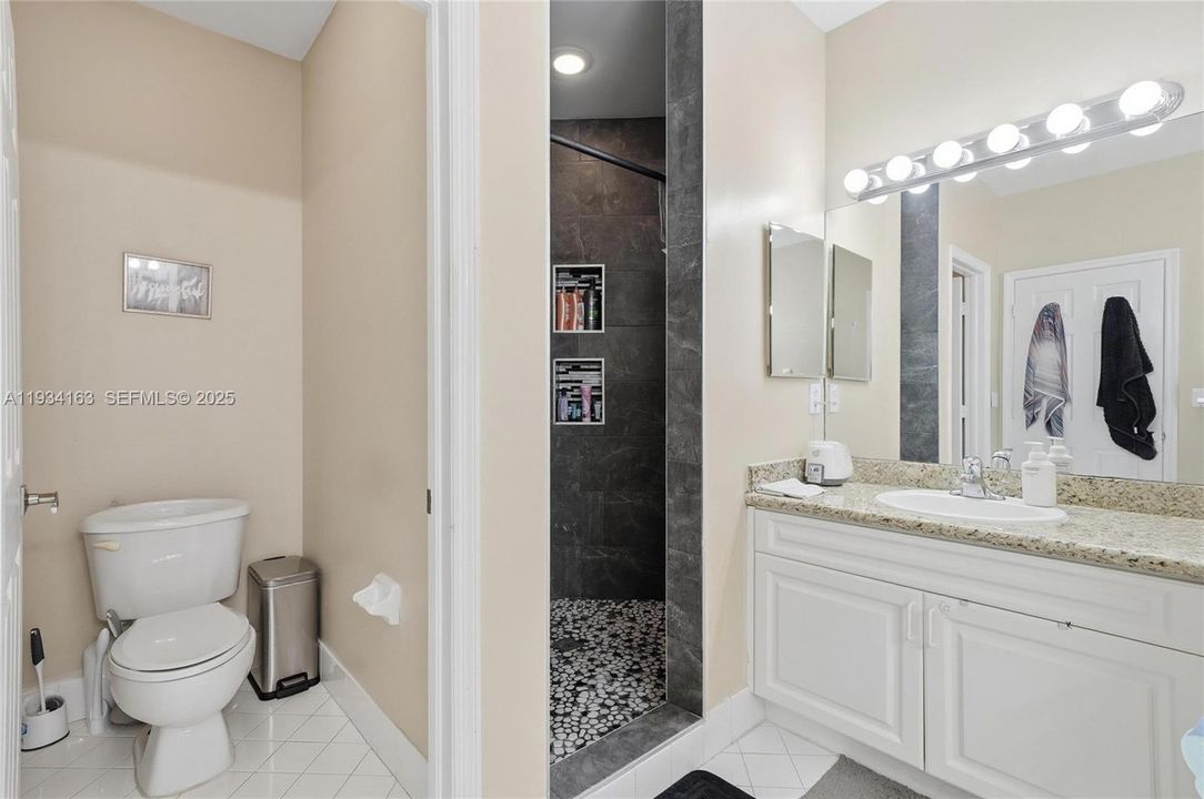 For Sale: $595,000 (4 beds, 3 baths, 2792 Square Feet)