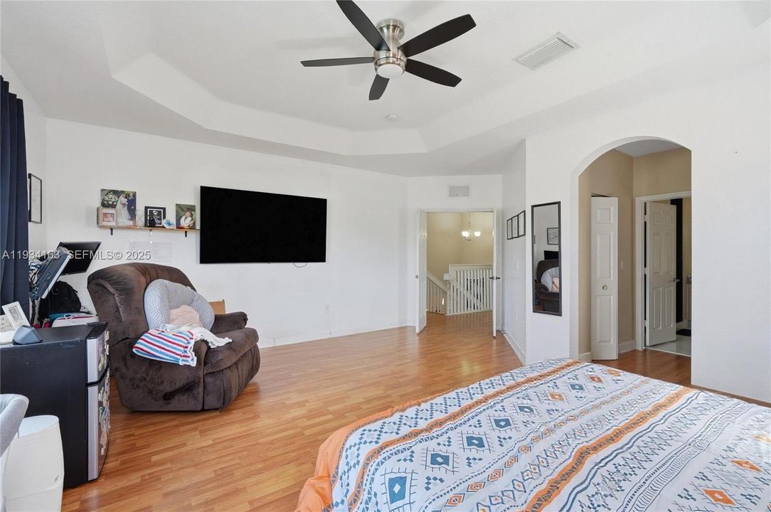 For Sale: $595,000 (4 beds, 3 baths, 2792 Square Feet)