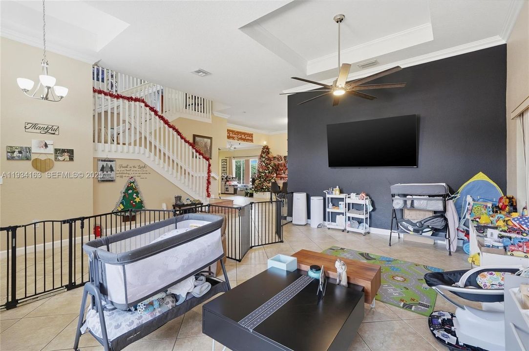 For Sale: $595,000 (4 beds, 3 baths, 2792 Square Feet)