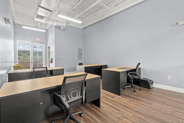 В аренду: $3,000 (0 спален, 0 ванн, 0 Квадратных фут)