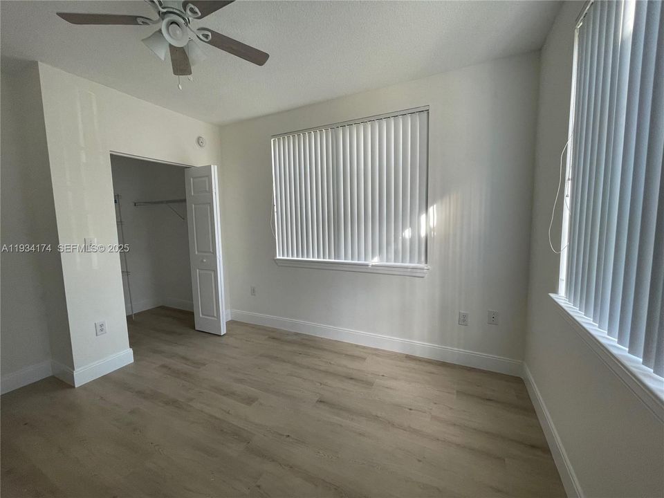 В аренду: $3,200 (3 спален, 2 ванн, 1202 Квадратных фут)