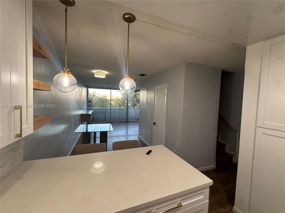 Activo con contrato: $229,999 (2 camas, 1 baños, 942 Pies cuadrados)