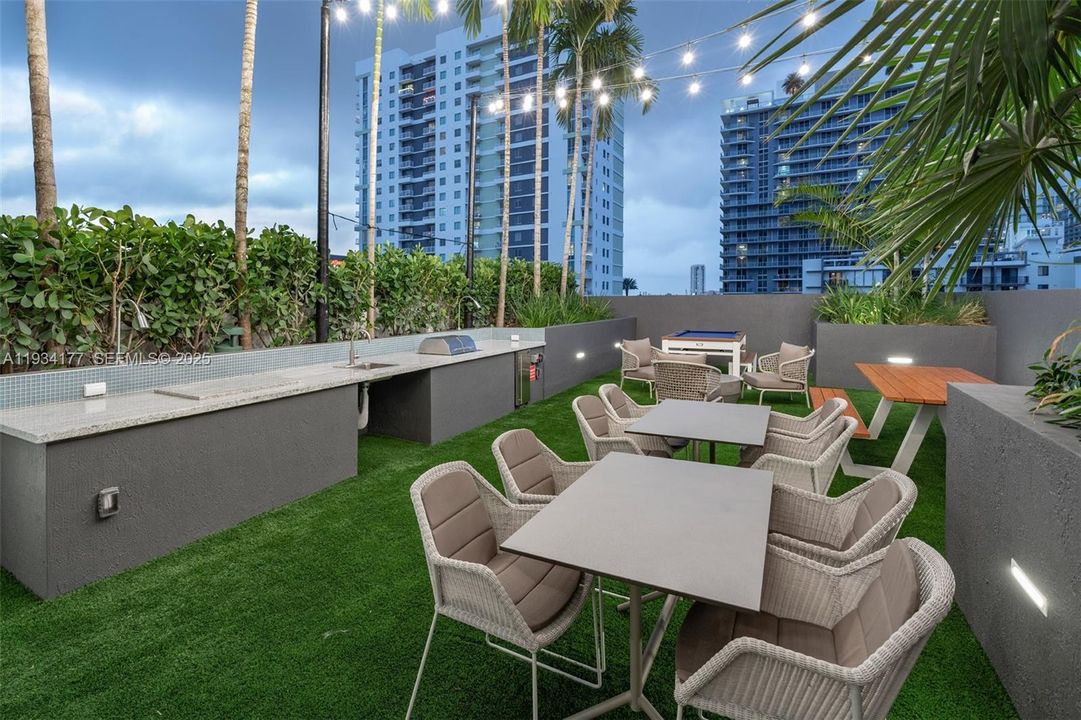 For Rent: $4,132 (1 beds, 1 baths, 762 Square Feet)