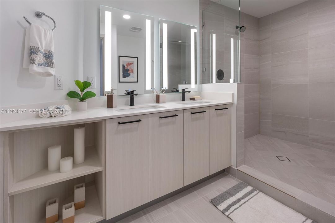 For Rent: $4,132 (1 beds, 1 baths, 762 Square Feet)