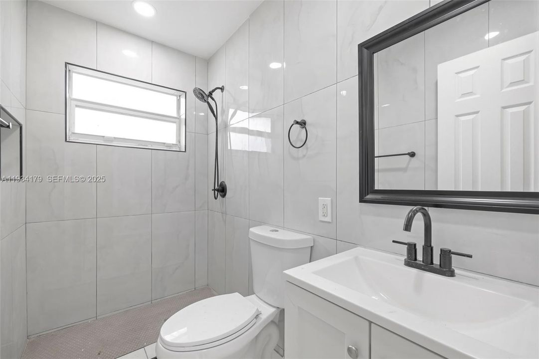 For Sale: $595,000 (0 beds, 0 baths, 1593 Square Feet)