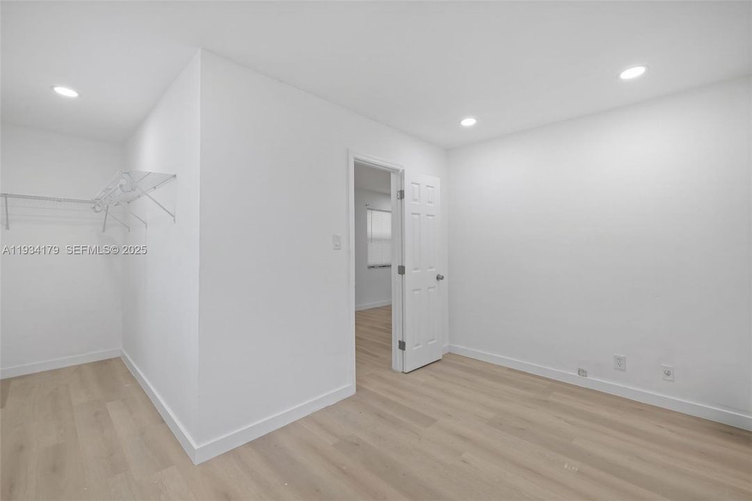 For Sale: $595,000 (0 beds, 0 baths, 1593 Square Feet)