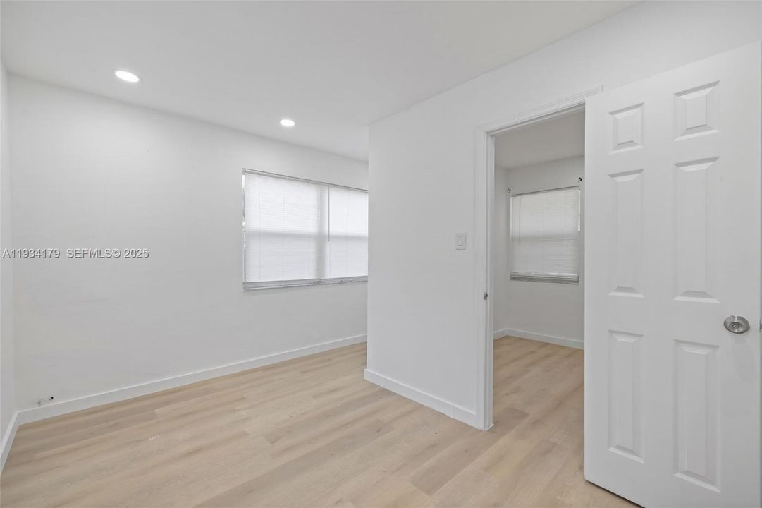 For Sale: $595,000 (0 beds, 0 baths, 1593 Square Feet)